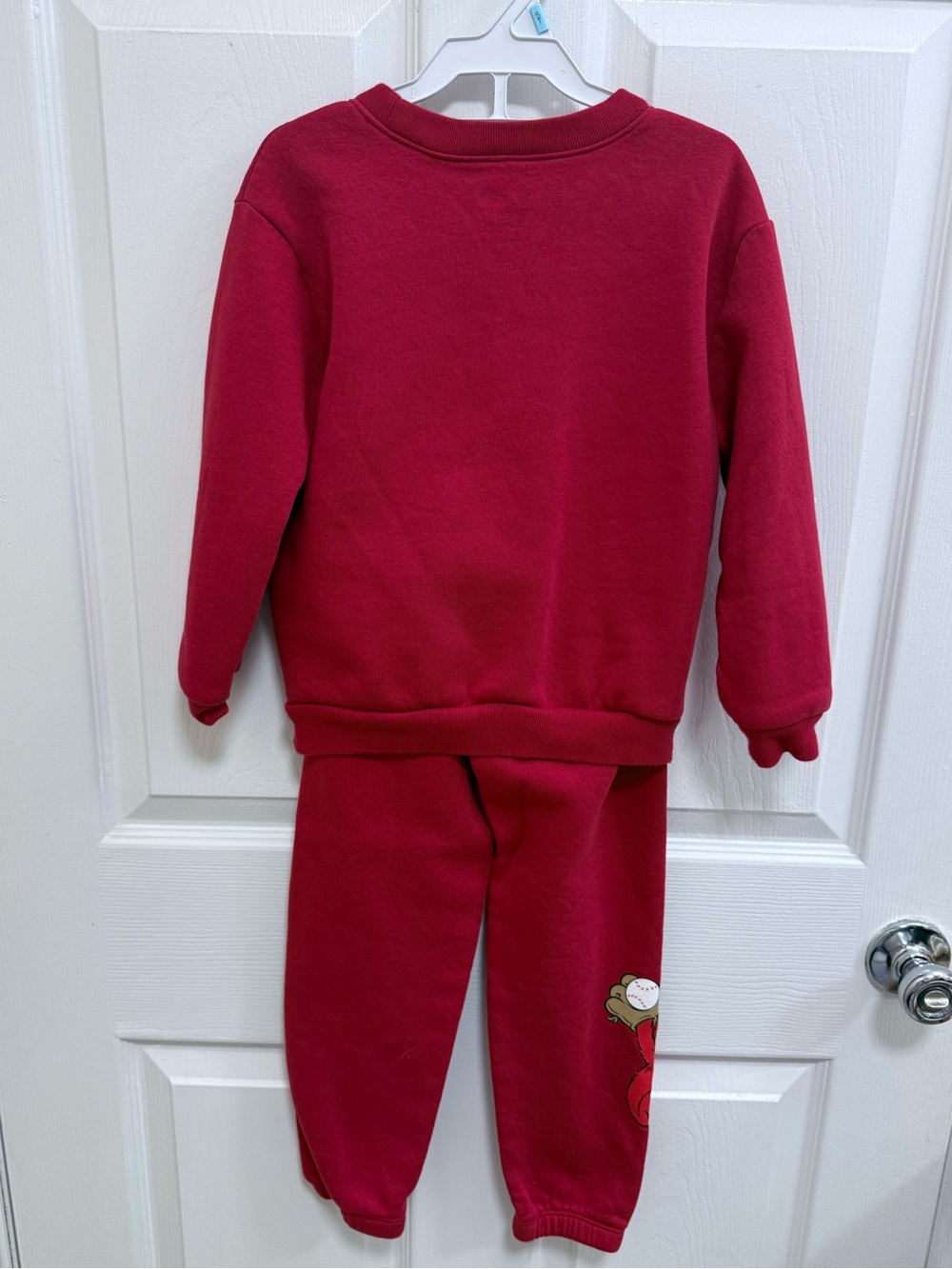 GAP Red Elmo Graphic Jogger Set, Size 5 - Picture 3 of 5